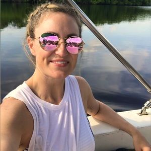Meet your Posher, Becca